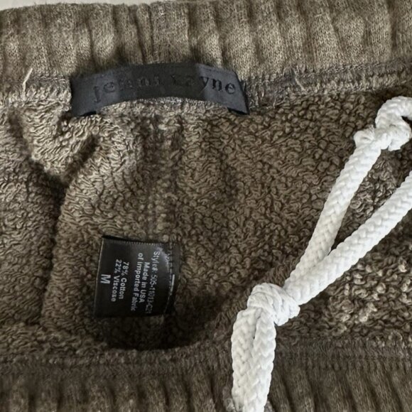 Jenni Kayne Saturday Sweatpant Olive Green - Picture 8 of 10